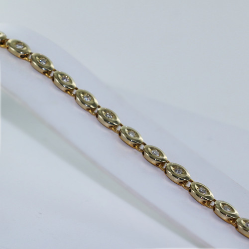 Bracelet or jaune et diamants